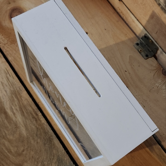 Honeymoon fund box - Picture 3 of 3